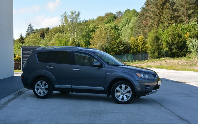 Mitsubishi Outlander cena 28900 przebieg: 221600, rok produkcji 2008 z Dzierzgoń małe 562